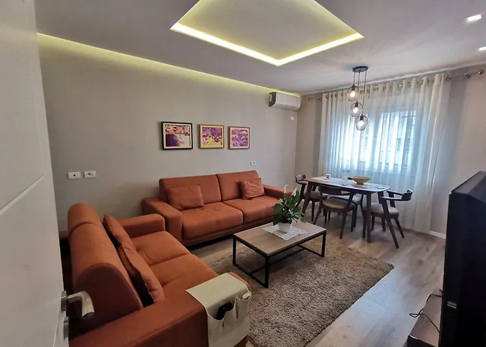 Third Floor\'S Apartment