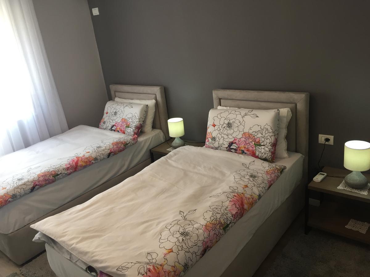 Third Floor's Apartament Tirana